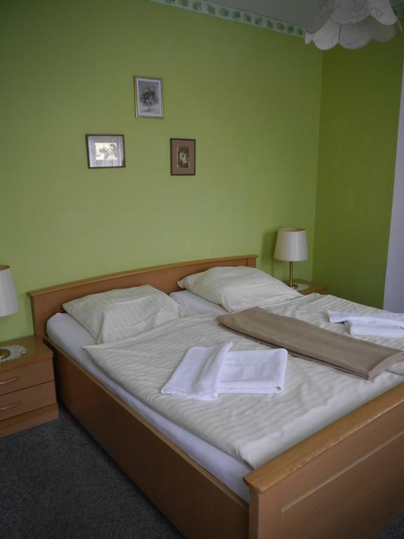 Hotel Zur Sonne Cottbus Habitación foto